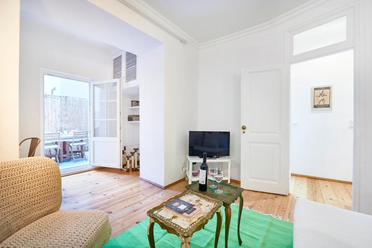 Spacious Bairro Alto Apartment With Courtyard, By Timecooler Lisbon Exterior photo